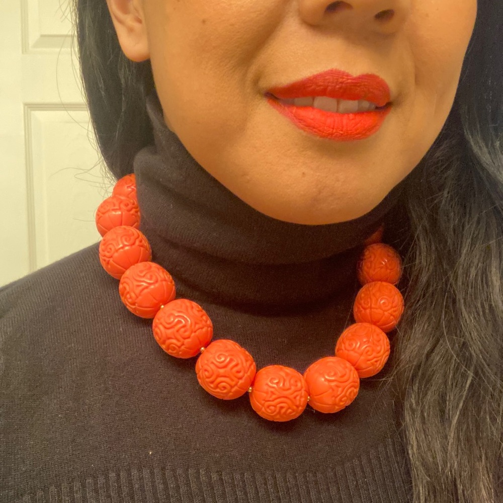 Chunky large Chinese beads necklace